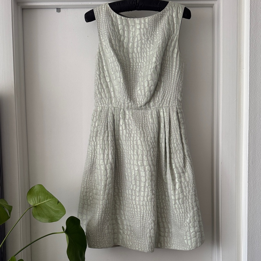 Ted Baker London Kaleen  Textured fit and flare  Dress Sz 1   US sz4